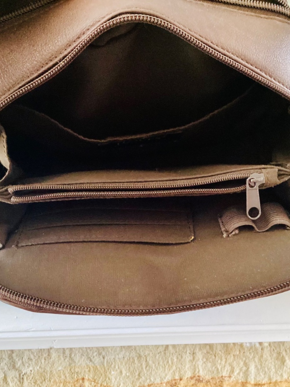 Vtg Rolfs Genuine Leather Small Brown Crossbody Purse Y2K Minimalist Travel Zip - Picture 8 of 13